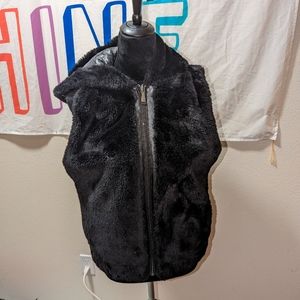 Reversible Fur to Puffer Vest Black w/ Hood